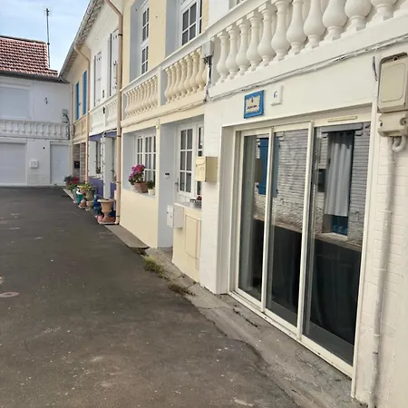 Maison Proche Et Centre 펜션