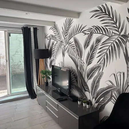 Maison Deux A Pied